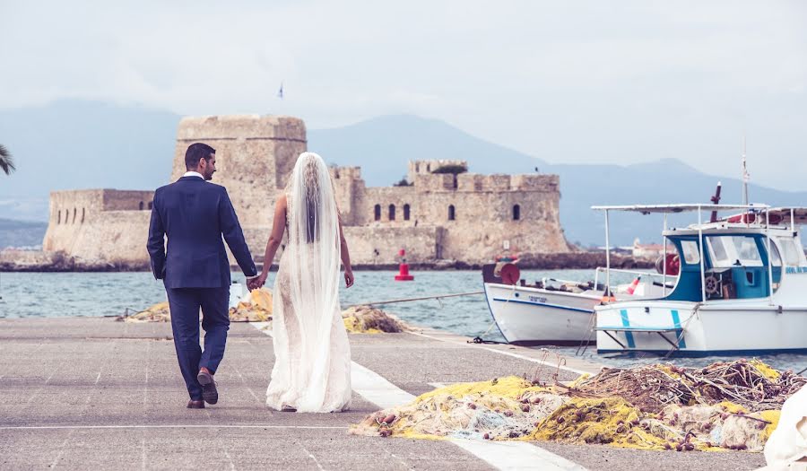 Fotógrafo de bodas Kostas Sinis (sinis). Foto del 14 de abril 2018