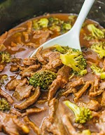 Slow cooker beef and broccoli was pinched from <a href="http://www.savorytooth.com/slow-cooker-beef-and-broccoli/" target="_blank">www.savorytooth.com.</a>