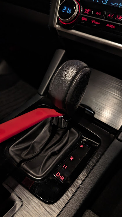 レガシィB4の#レガシィB4 BN9・#スバル・STIパーツ・#STI・シフトノブ交換に関するカスタム事例の投稿画像3枚目