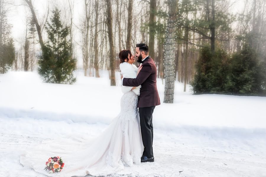 Fotografo di matrimoni Laurence Aubé (laurence7010). Foto del 8 maggio 2019