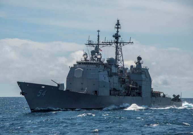 Guided-missile cruiser USS Antietam (CG 54) seen in the South China Sea, March 6, 2016.