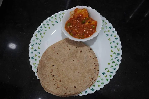 4 Tawa Roti With Matar Paneer [175 Ml]