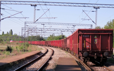 Vagon sa sumpornom kiselinom iskliznuo između Bora i Zaječara, nema curenja