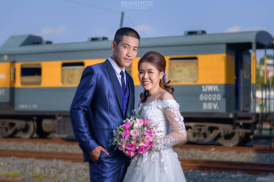 Wedding photographer Ruangyote Suwapong (ruangyotephoto). Photo of 7 September 2020