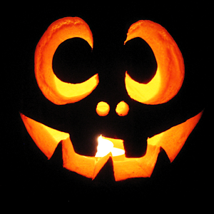 Halloween Trivia Quiz 2016 logo