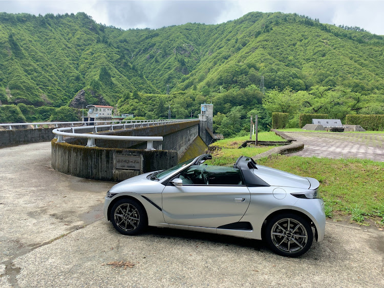S660のダム・慰霊碑に関するカスタム事例の投稿画像1枚目