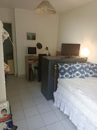 chambre à Nimes (30)