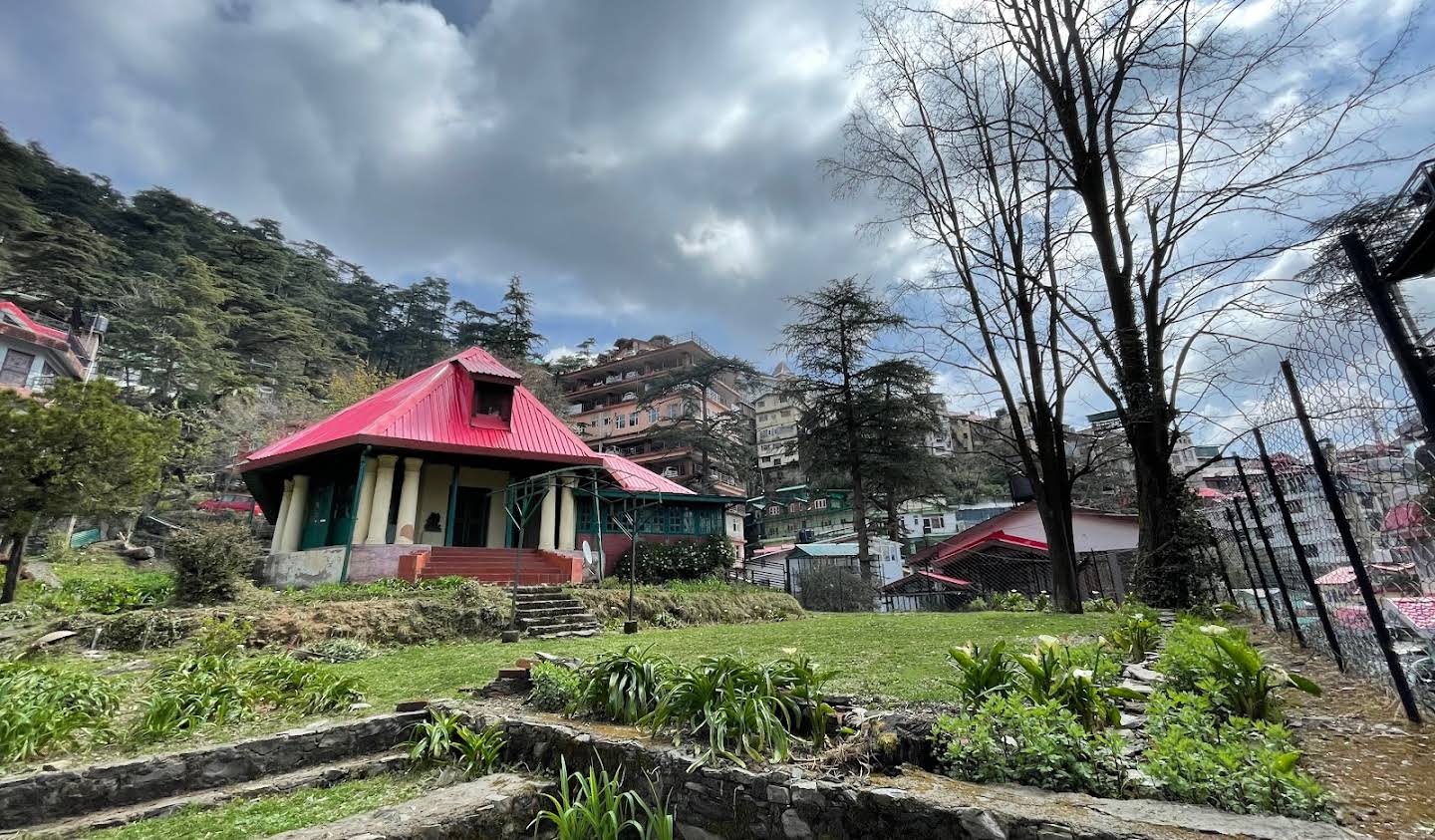 House with garden Shimla