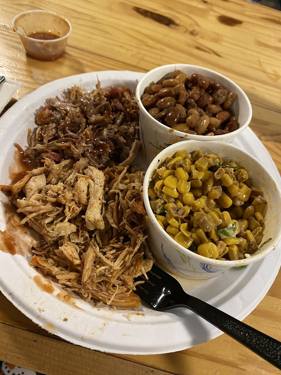 Gluten-Free at Woah Nellies BBQ & More