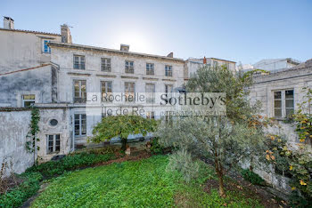 hôtel particulier à La Rochelle (17)