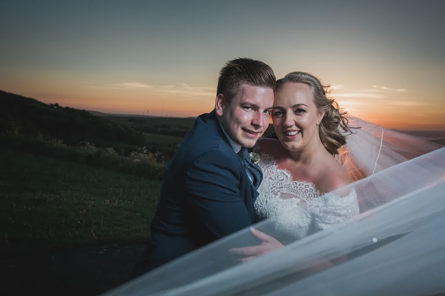 Fotógrafo de bodas Richard Doney (storyoftheday). Foto del 19 de noviembre 2018