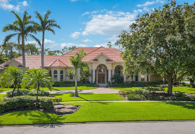 House with pool 2