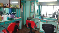 King Scissor Men's Parlour photo 2