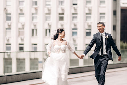 Fotógrafo de casamento Irina Kharchenko (zefirphoto). Foto de 10 de junho 2022