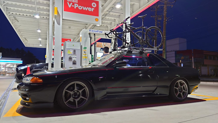 フラたそさんが投稿した後輩の車・自転車キャリア・キャリアスタイル・キャリアあると凄くJDMじゃない？に関するカスタム事例の投稿画像1枚目