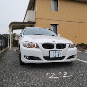 3シリーズ セダン 320i