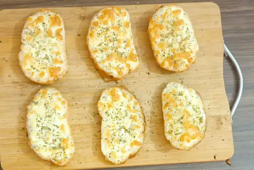 Cheese Garlic Bread [3 Pieces]