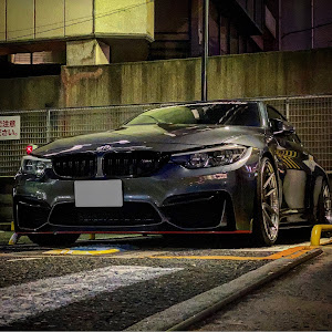 M4 クーペ