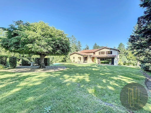 House with terrace 1