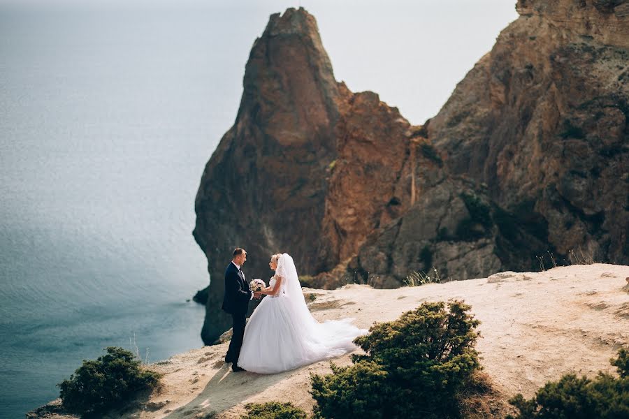 Fotografo di matrimoni Nikolay Kharlamov (nikharlamov). Foto del 7 dicembre 2015