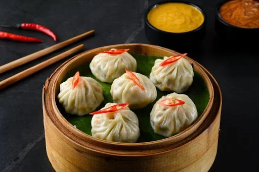 Veg Steamed Momos (6 pcs)