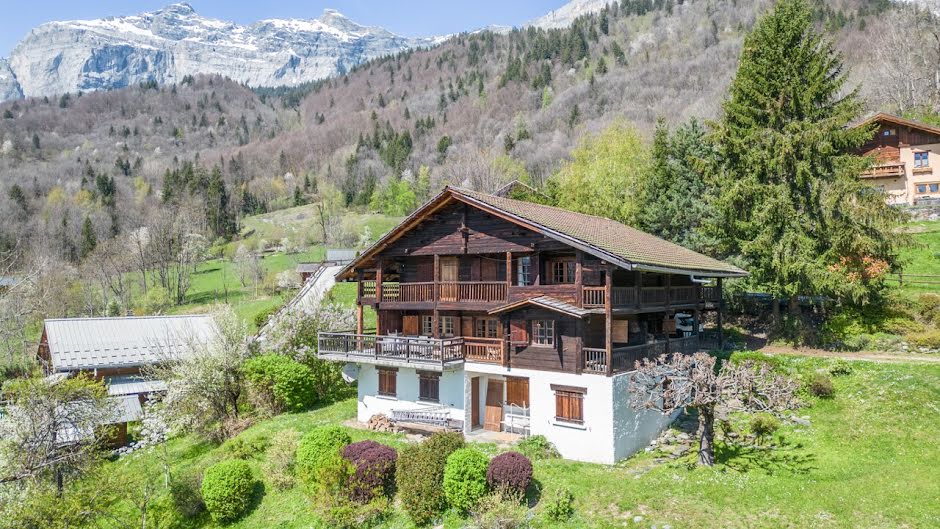 Vente ferme 9 pièces 280 m² à Chamonix-Mont-Blanc (74400), 1 620 000 €