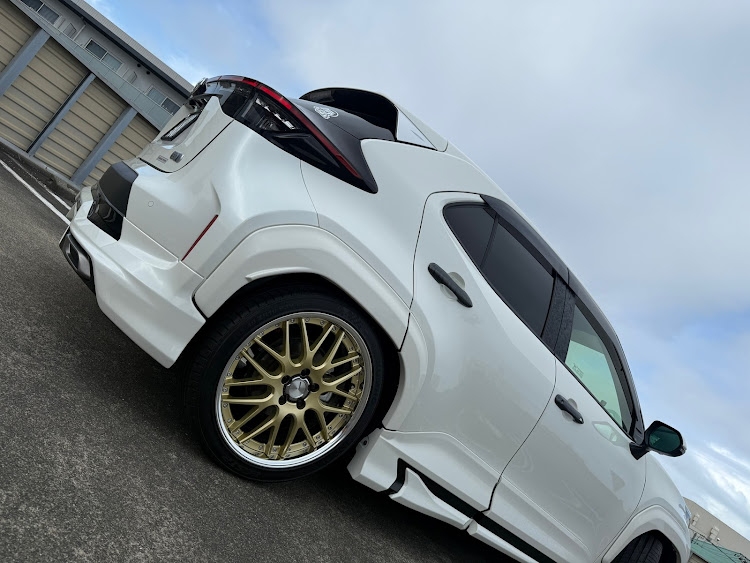 ヤリスクロスの車高調整・ホイール交換・熱中症に注意・#クルマが好きでよかったに関するカスタム事例の投稿画像2枚目