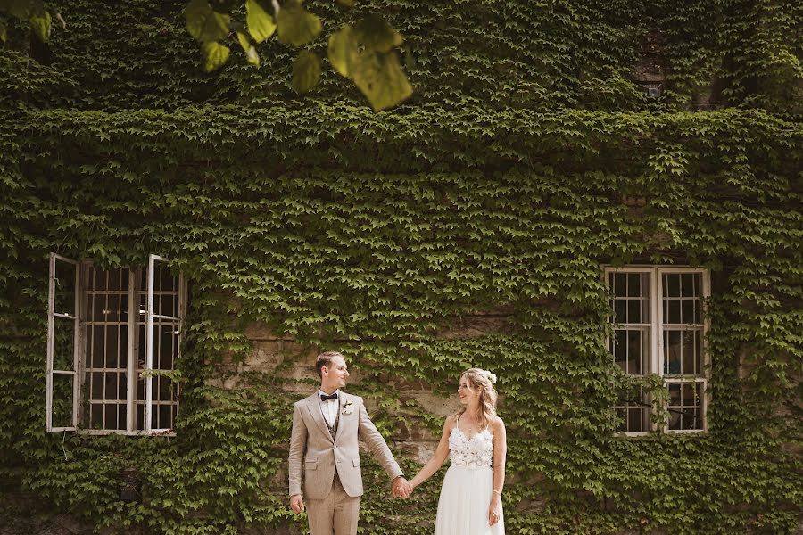 Fotógrafo de casamento Anett Stelzel-Kecskemeti (klerzphoto). Foto de 11 de fevereiro 2021