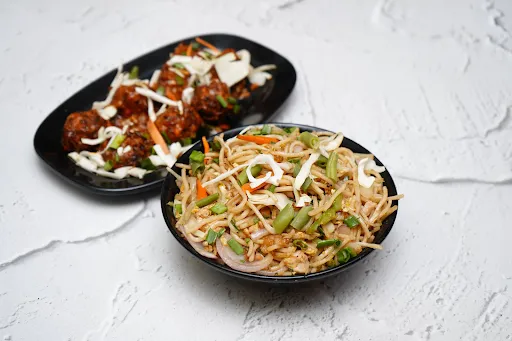 Veg Manchurian Dry With Veg Hakka Noodles