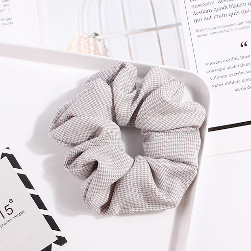Title 9, Large intestine hair ring flower, a stylish hai...