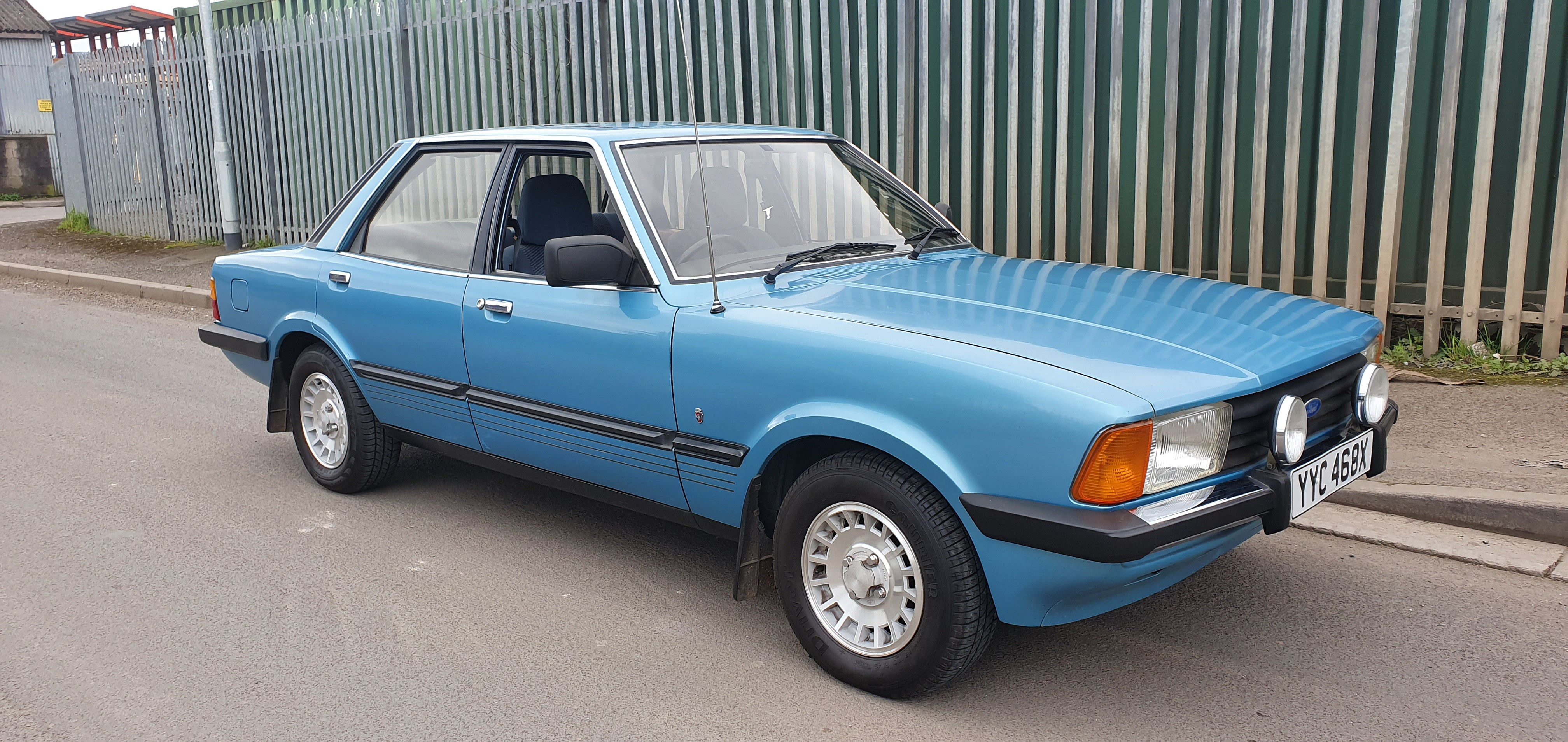 Ford Cortina Hire Glastonbury