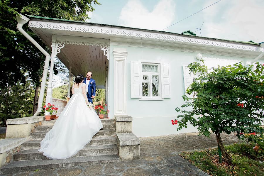 Fotografo di matrimoni Anna Groysman (annaolegovna). Foto del 15 settembre 2015