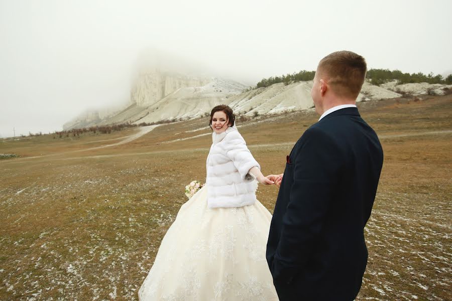 Fotógrafo de casamento Inna Titova (enigmo4ka). Foto de 18 de junho 2019