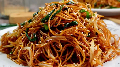 Veg Schezwan Noodles