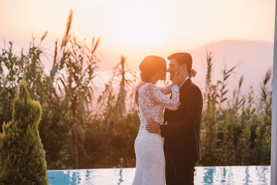 Fotografo di matrimoni Luca Salvemini (salvemini). Foto del 15 aprile 2019