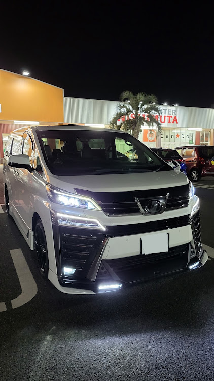 ヴェルファイアの洗車・ドライブに関するカスタム事例の投稿画像1枚目