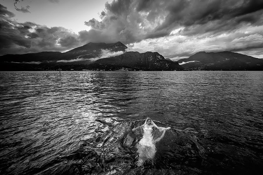 Fotógrafo de casamento Cristiano Ostinelli (ostinelli). Foto de 18 de julho 2016