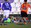 Mike Vanhamel (Beerschot Wilrijk) stopte een strafschop tegen Charleroi, die eerst als goal werd beschouwd