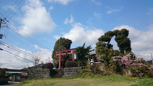 三ツ沢稲荷神社