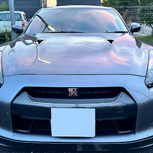 NISSAN GT-R R35