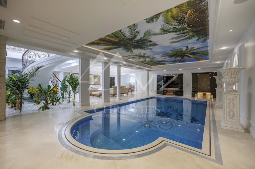 Property with pool 2