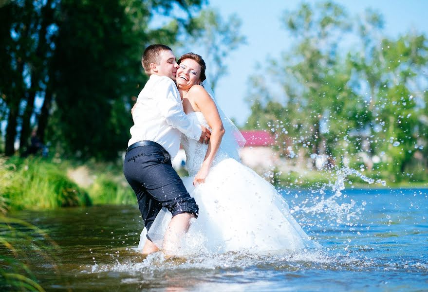 Kāzu fotogrāfs Maksim Volkov (losfield). Fotogrāfija: 30. maijs 2015