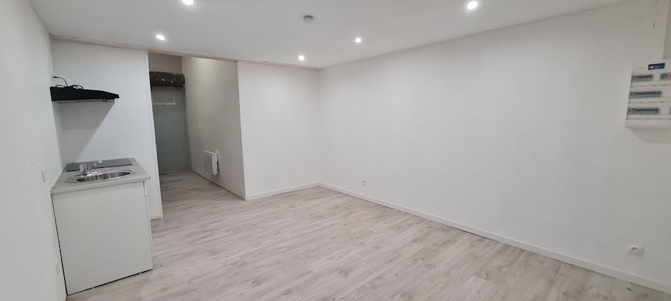 Location  appartement 3 pièces 58 m² à Nérac (47600), 395 €