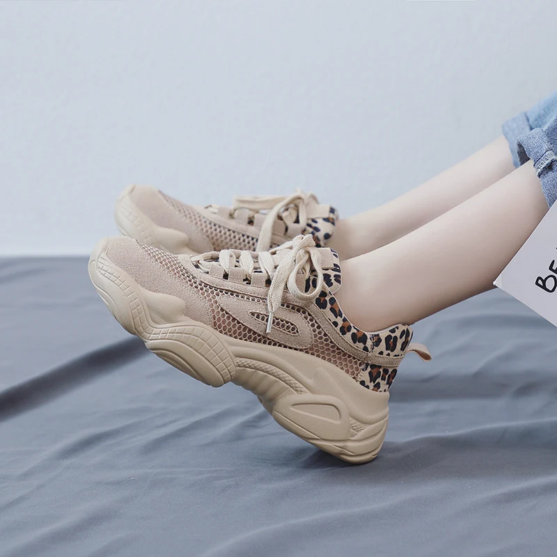 Sneakers casual platform con stampa leopardata in mesh traspirante – Comfort e stile per un look alla moda e fresco, perfette per l'estate