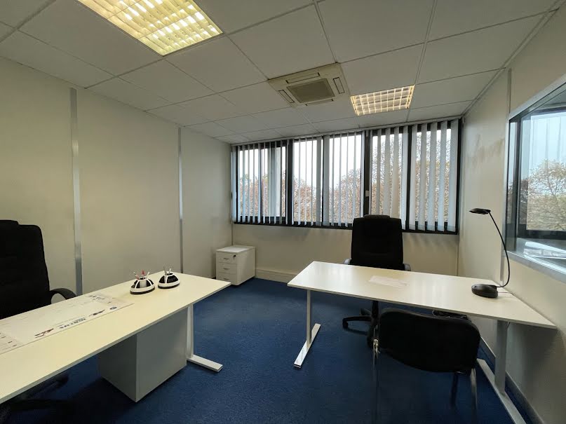 Location  locaux professionnels  227 m² à Orleans (45000), 2 295 €