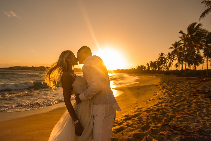 Fotógrafo de bodas Irina Kusrashvili (libra). Foto del 11 de marzo 2015