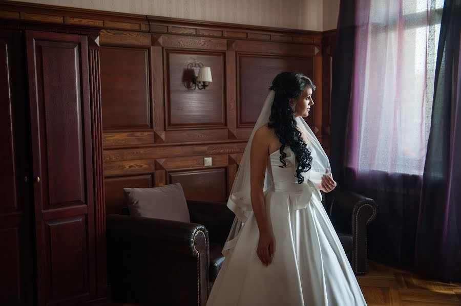 Fotógrafo de casamento Yuliya Sergeeva (sergeeva1005). Foto de 23 de maio 2019