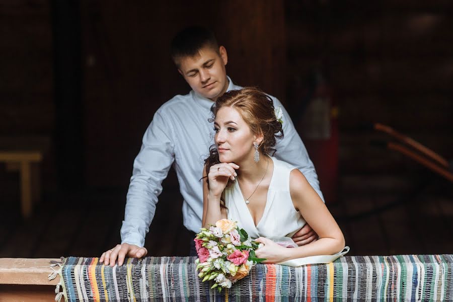 Fotógrafo de casamento Natalya Sannikova (yuka4ka). Foto de 19 de setembro 2017