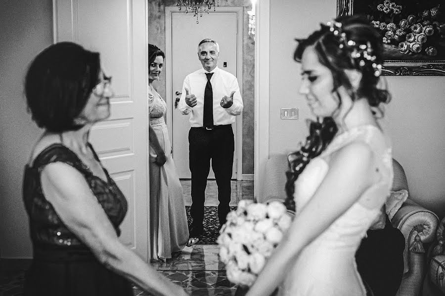 Fotografo di matrimoni Carmelo Ucchino (carmeloucchino). Foto del 6 aprile