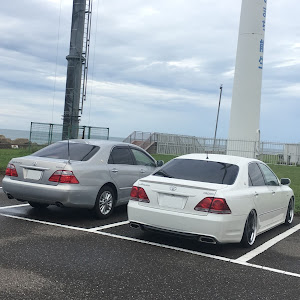 クラウンロイヤル 180系